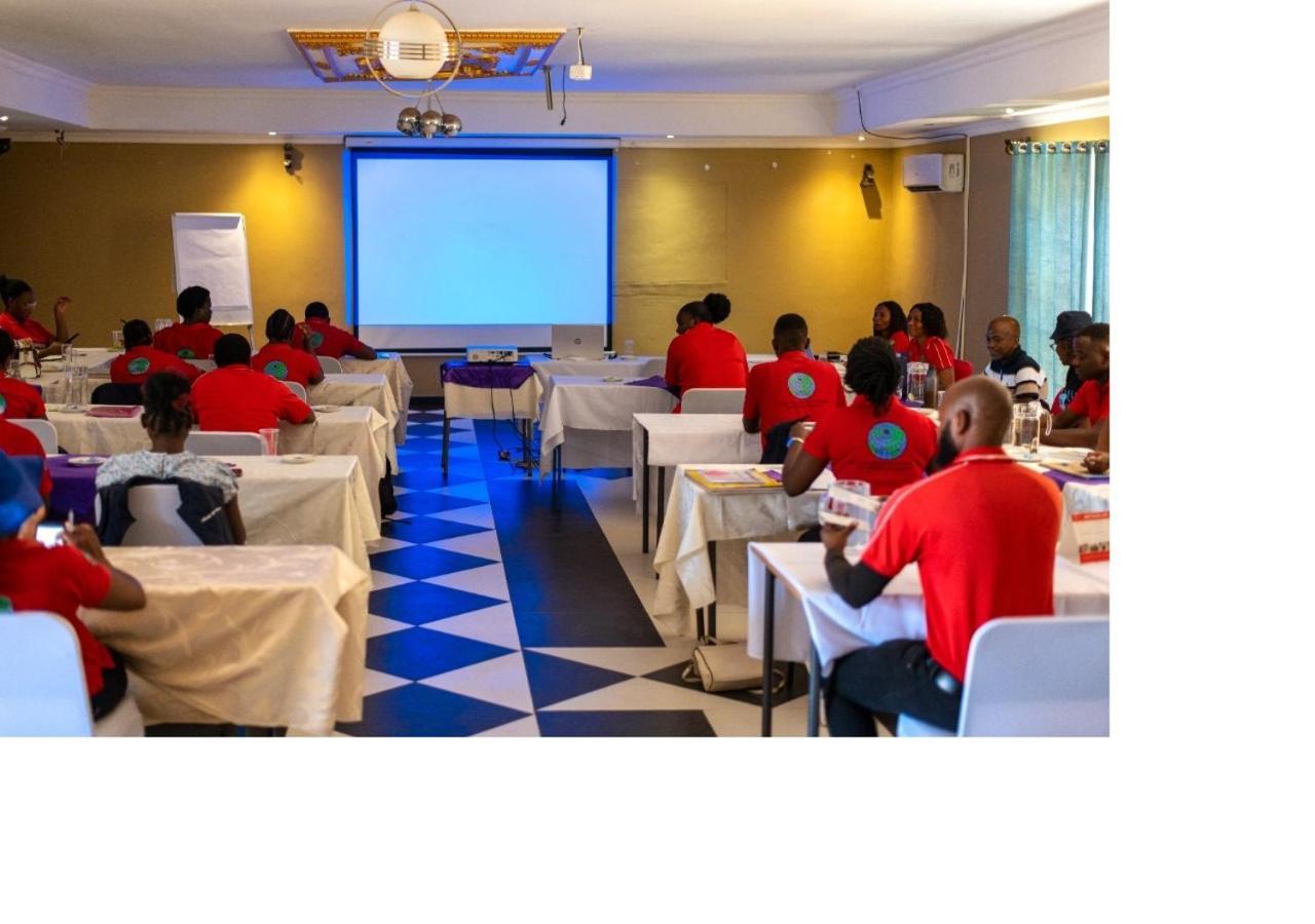 Msc Hotel Otjiwarongo Monitronics Bagian luar foto