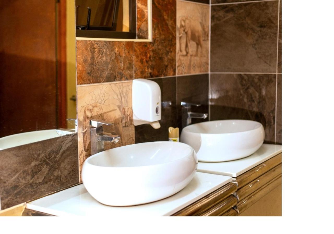 Msc Hotel Otjiwarongo Monitronics Bagian luar foto