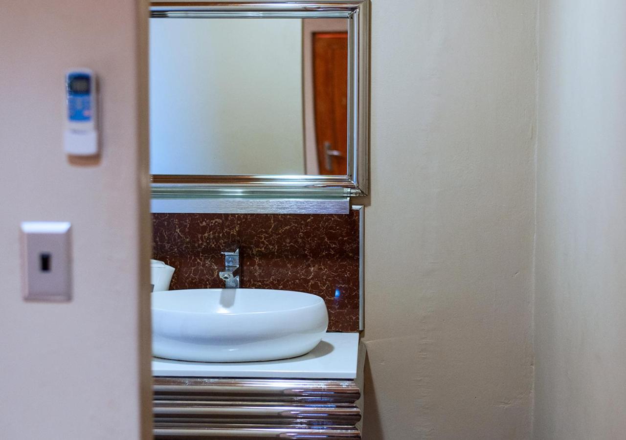 Msc Hotel Otjiwarongo Monitronics Bagian luar foto